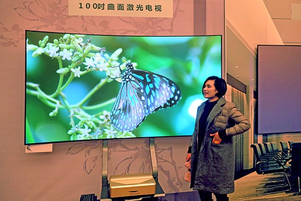 曲面電視成為高端人群的新寵：多少錢(qián)？
