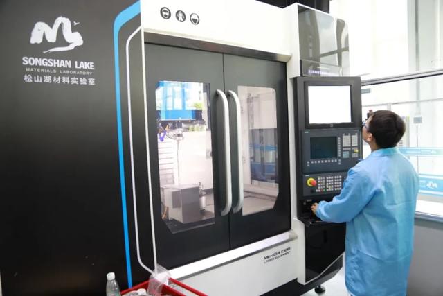 激光加工精細(xì)(簡(jiǎn)述激光加工過(guò)程)  第1張