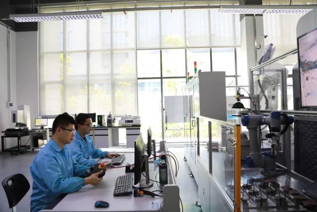 激光加工精細(xì)(簡(jiǎn)述激光加工過(guò)程)  第2張